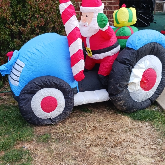 Santaco Inflatable Christmas Decor Blue Tractor Santa 1.4M LED Lights Xmas - Picture 4 of 4